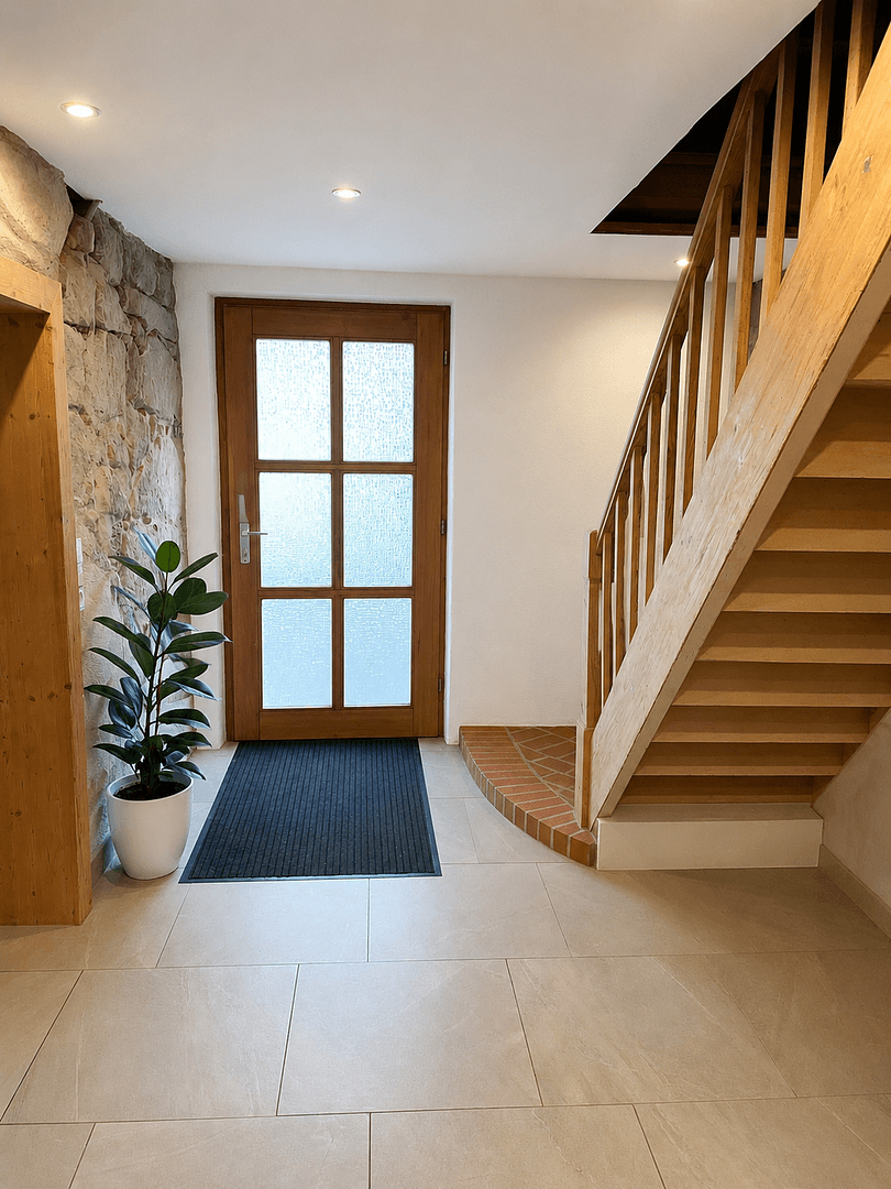Predaj domu 375 m², pozemok 2.126 m², Uehlfeld, Bavorsko Predaj domu 375 m², pozemok 2.126 m², Uehlfeld, Bavorsko
