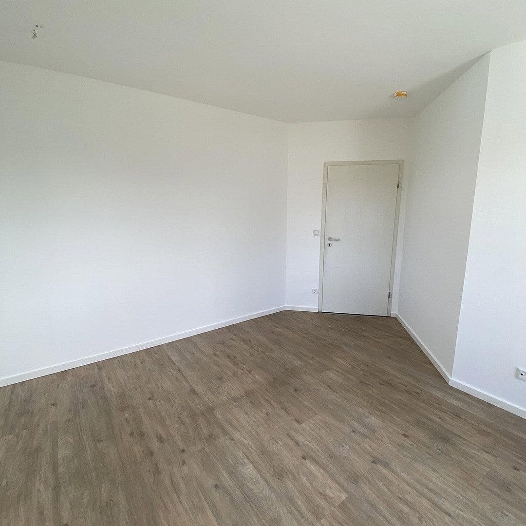 Prenájom bytu 5-izbový 149 m², Jean-Monnet-Str., Mühlheim am Main, Hesensko Prenájom bytu 5-izbový 149 m², Jean-Monnet-Str., Mühlheim am Main, Hesensko
