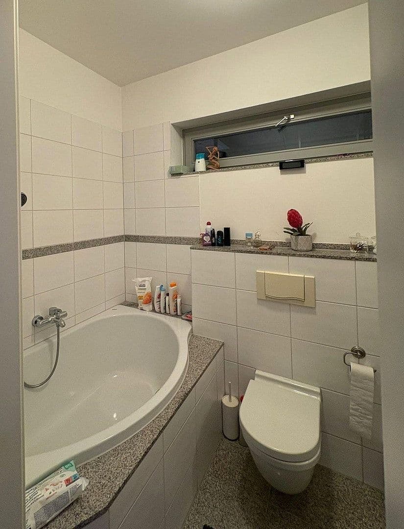 Predaj bytu 3-izbový 150 m², Karl-Schorn-Straße 9, Neuss, Severné Porýnie - Westfálsko Predaj bytu 3-izbový 150 m², Karl-Schorn-Straße 9, Neuss, Severné Porýnie - Westfálsko