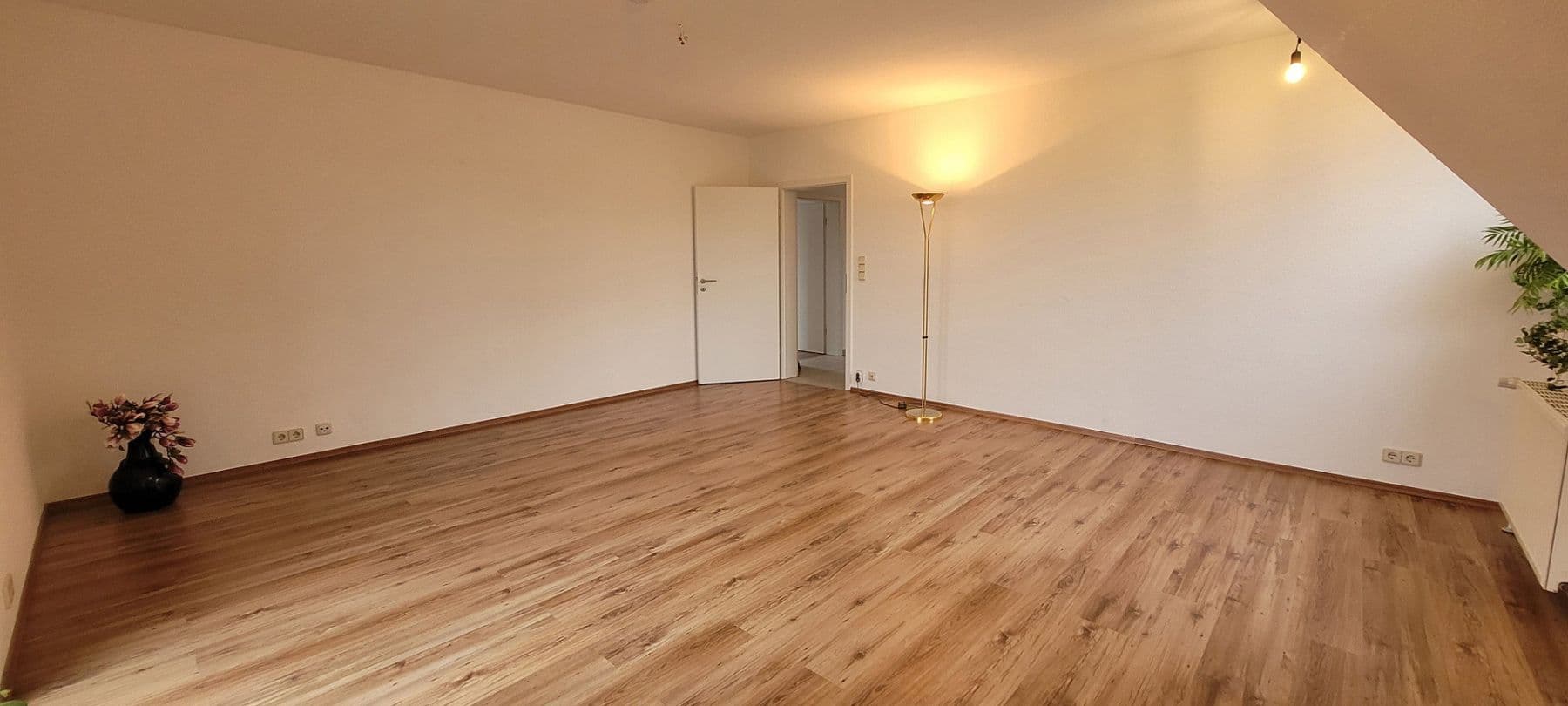 Prenájom bytu 2-izbový 90 m², Bönningstedt, Šlezvicko-Holštajnsko Prenájom bytu 2-izbový 90 m², Bönningstedt, Šlezvicko-Holštajnsko