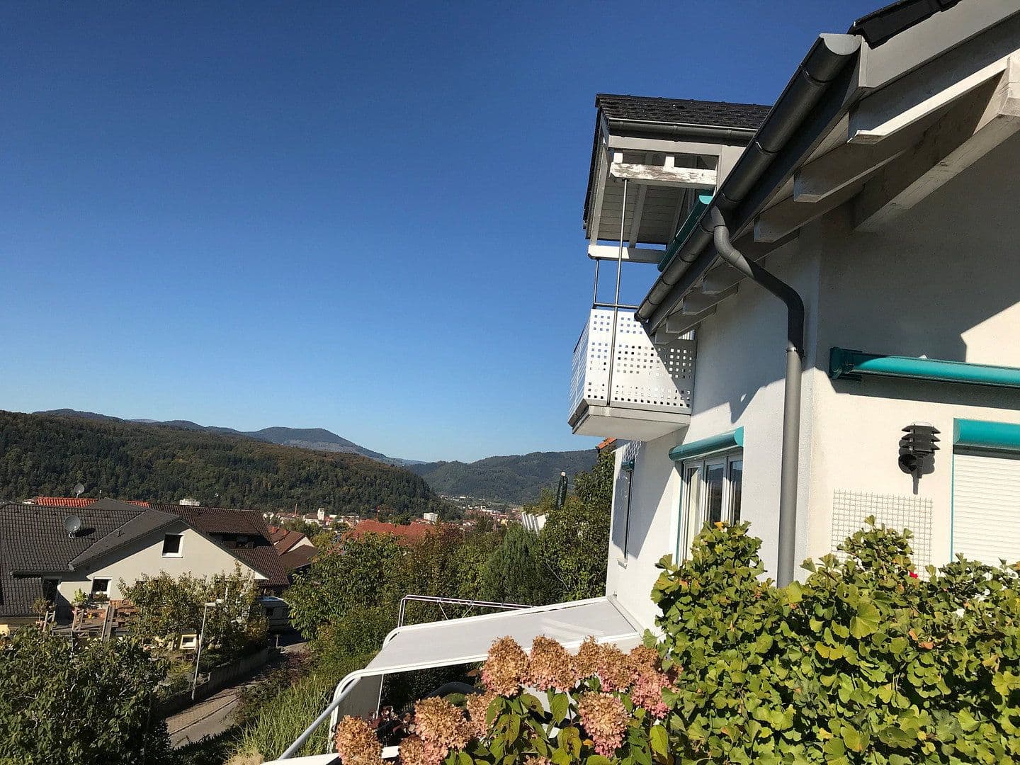 Predaj domu 291 m², pozemok 788 m², Schopfheim, Bádensko-Wurttembersko Predaj domu 291 m², pozemok 788 m², Schopfheim, Bádensko-Wurttembersko