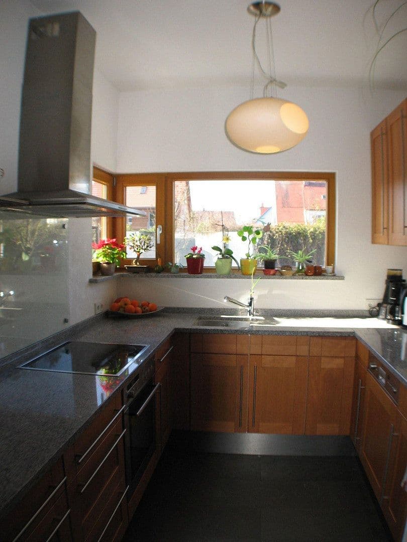 Predaj domu 230 m², pozemok 230 m², Konstanz, Bádensko-Wurttembersko Predaj domu 230 m², pozemok 230 m², Konstanz, Bádensko-Wurttembersko