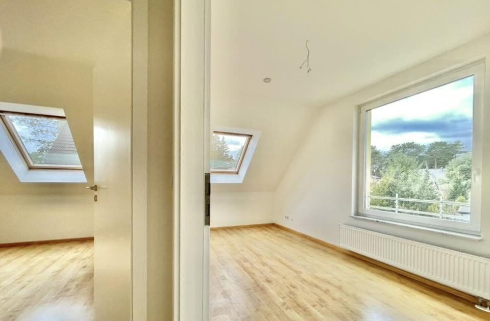 Predaj domu 110 m², pozemok 440 m², Fichtestraße, Hoppegarten, Brandenbursko Predaj domu 110 m², pozemok 440 m², Fichtestraße, Hoppegarten, Brandenbursko