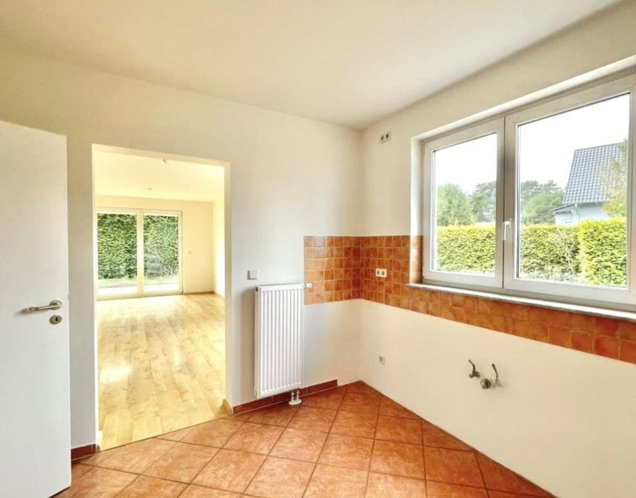 Predaj domu 110 m², pozemok 440 m², Fichtestraße, Hoppegarten, Brandenbursko Predaj domu 110 m², pozemok 440 m², Fichtestraße, Hoppegarten, Brandenbursko