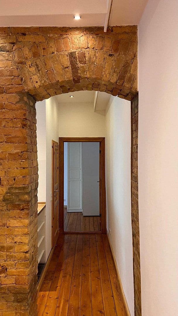 Predaj bytu 2-izbový 65 m², Berlin, Berlín Predaj bytu 2-izbový 65 m², Berlin, Berlín