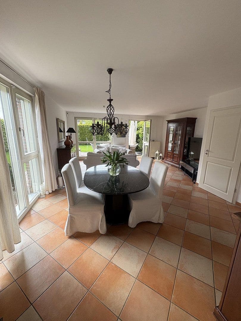 Predaj domu 120 m², pozemok 390 m², Haan, Severné Porýnie - Westfálsko Predaj domu 120 m², pozemok 390 m², Haan, Severné Porýnie - Westfálsko