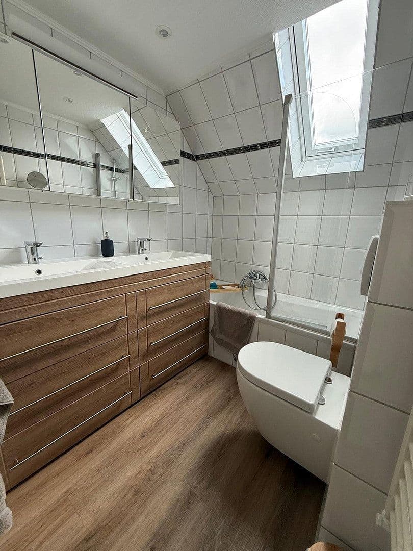 Predaj domu 158 m², pozemok 1.249 m², Remscheid, Severné Porýnie - Westfálsko Predaj domu 158 m², pozemok 1.249 m², Remscheid, Severné Porýnie - Westfálsko