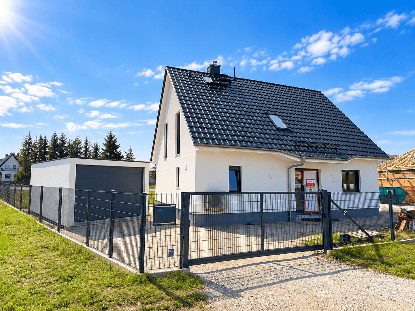 Predaj domu 151 m², pozemok 980 m², Ponnsdorfer Weg 4 A, Sonnewalde, Brandenbursko Predaj domu 151 m², pozemok 980 m², Ponnsdorfer Weg 4 A, Sonnewalde, Brandenbursko