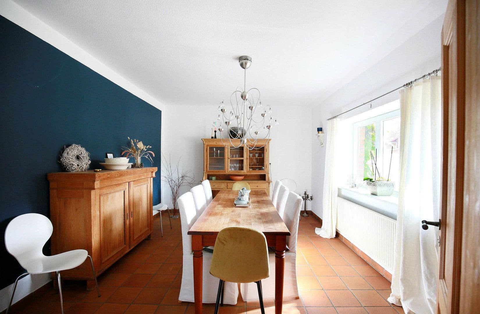 Predaj domu 305 m², pozemok 891 m², Stelle, Dolné Sasko Predaj domu 305 m², pozemok 891 m², Stelle, Dolné Sasko