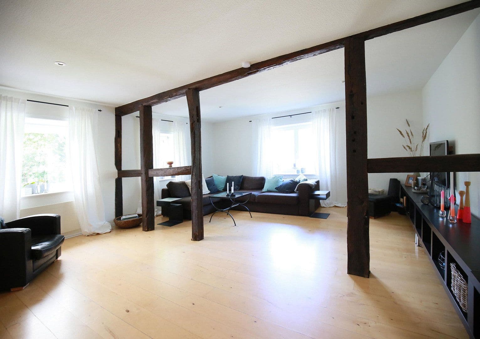 Predaj domu 305 m², pozemok 891 m², Stelle, Dolné Sasko Predaj domu 305 m², pozemok 891 m², Stelle, Dolné Sasko