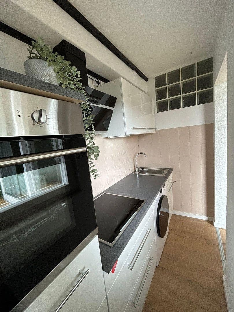 Prenájom bytu 1-izbový 29 m², Grünewaldstr. 2, Tuttlingen, Bádensko-Wurttembersko Prenájom bytu 1-izbový 29 m², Grünewaldstr. 2, Tuttlingen, Bádensko-Wurttembersko