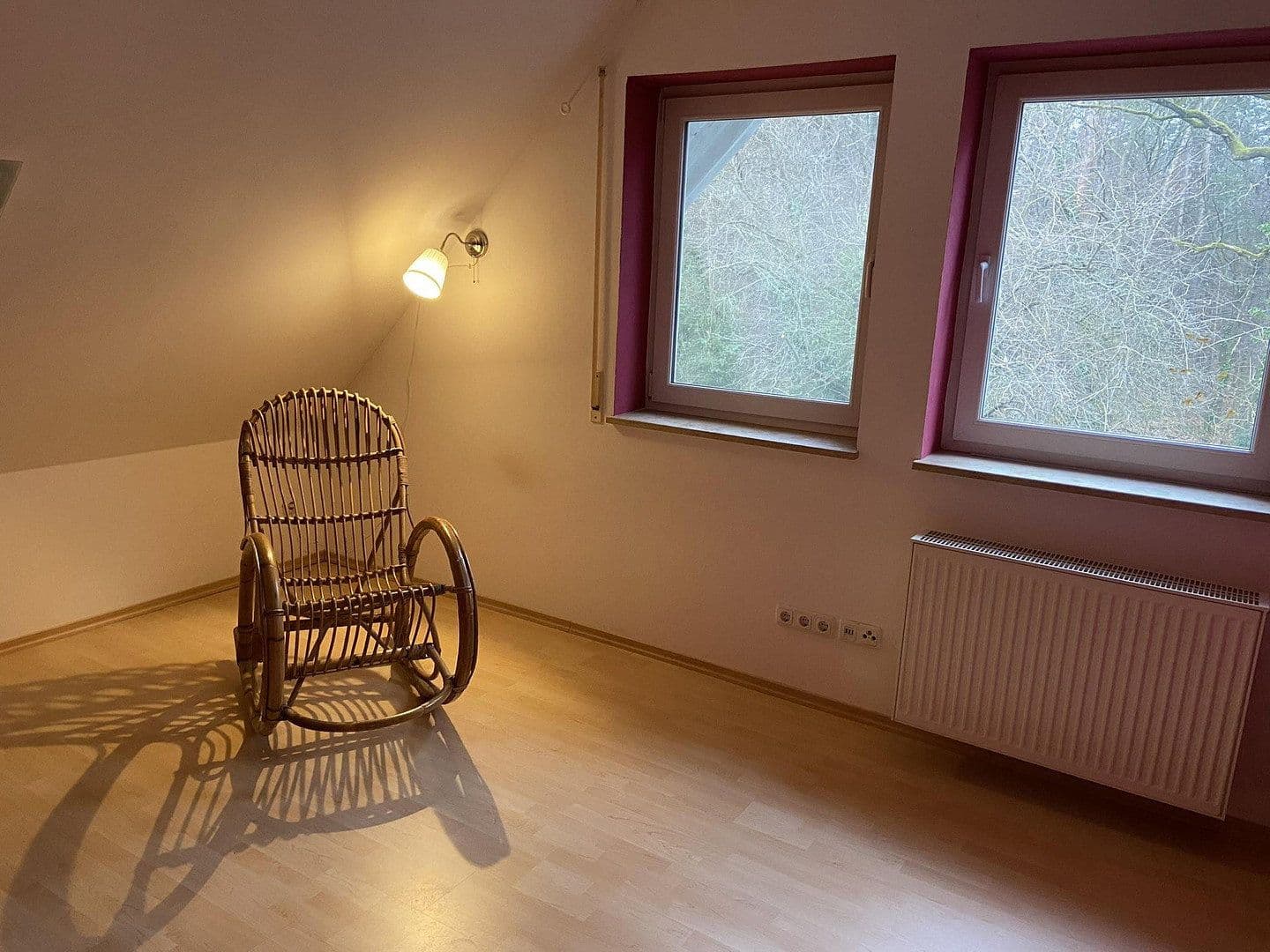 Prenájom bytu 6-izbový 165 m², Langensendelbach, Bavorsko Prenájom bytu 6-izbový 165 m², Langensendelbach, Bavorsko