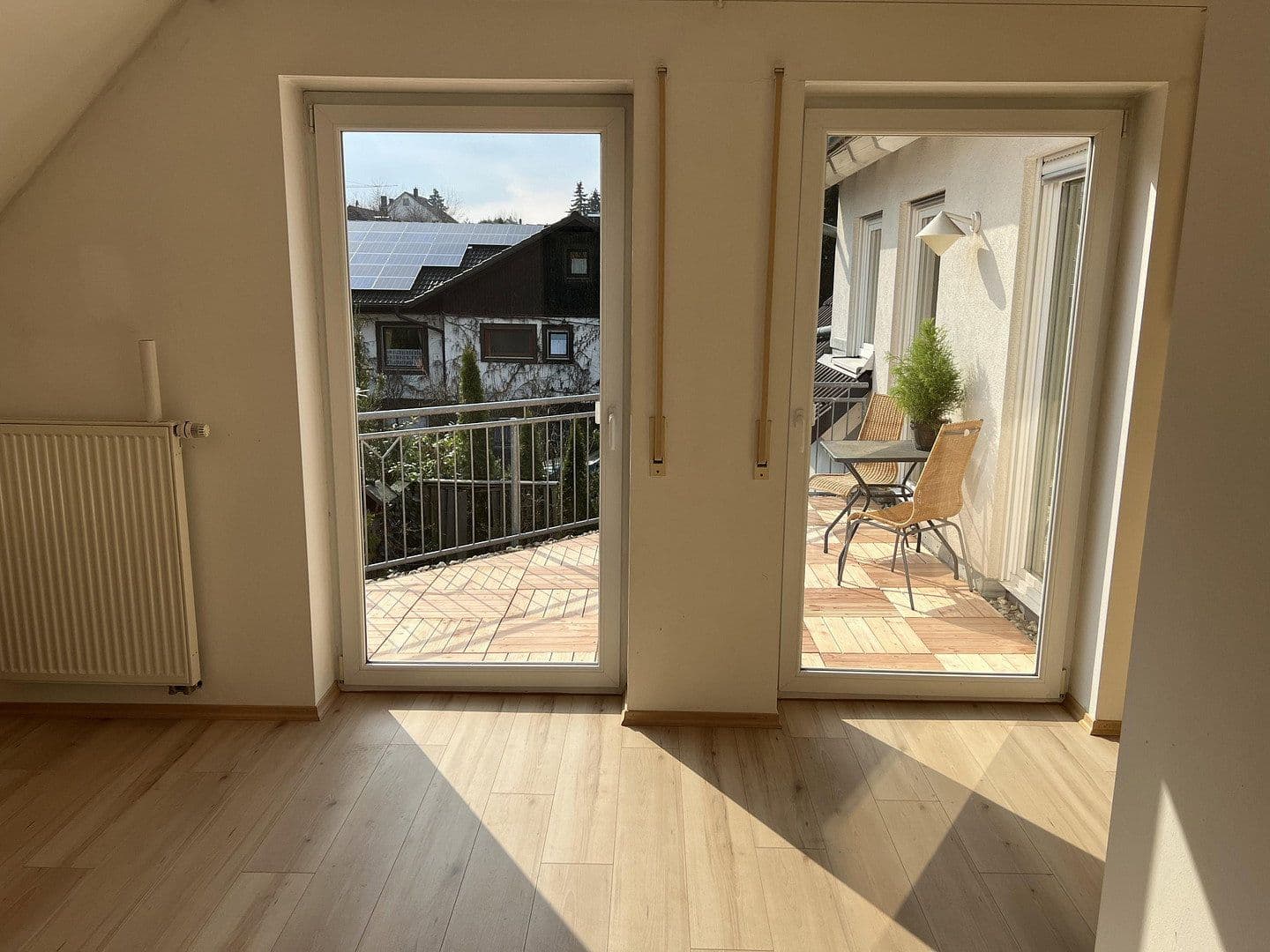 Prenájom bytu 6-izbový 165 m², Langensendelbach, Bavorsko Prenájom bytu 6-izbový 165 m², Langensendelbach, Bavorsko