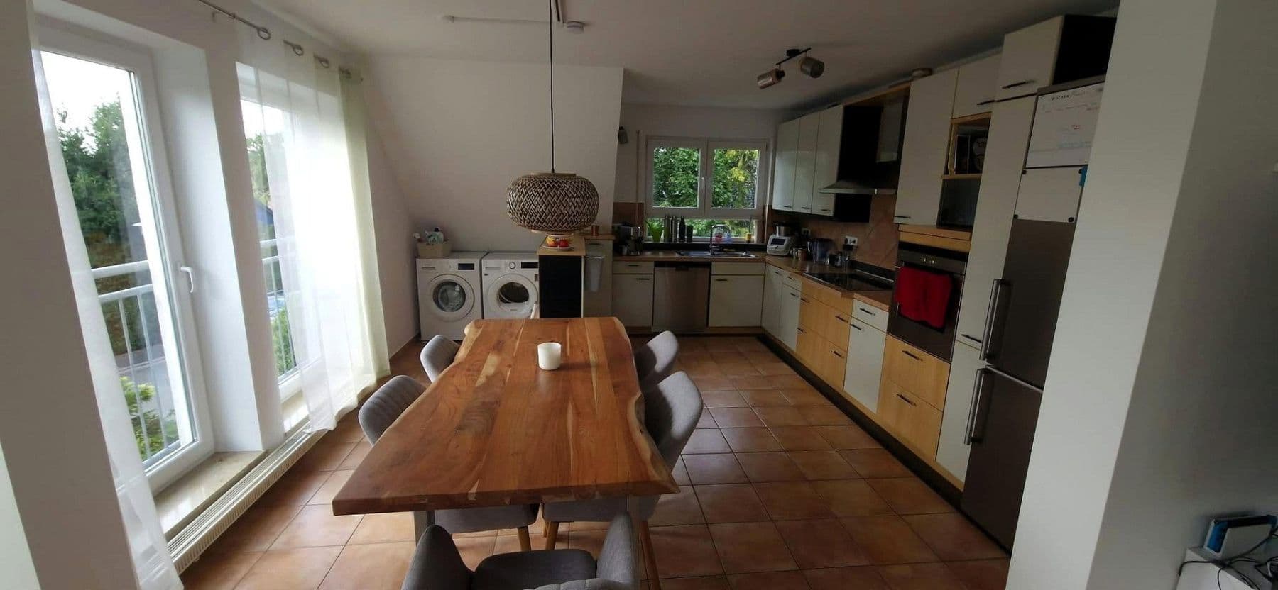 Prenájom bytu 6-izbový 165 m², Langensendelbach, Bavorsko Prenájom bytu 6-izbový 165 m², Langensendelbach, Bavorsko