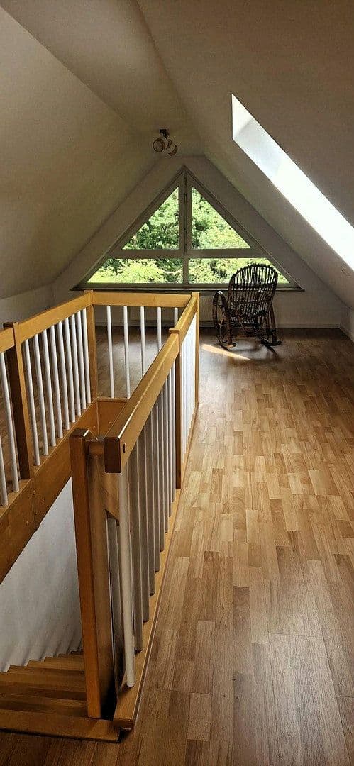 Prenájom bytu 6-izbový 165 m², Langensendelbach, Bavorsko Prenájom bytu 6-izbový 165 m², Langensendelbach, Bavorsko