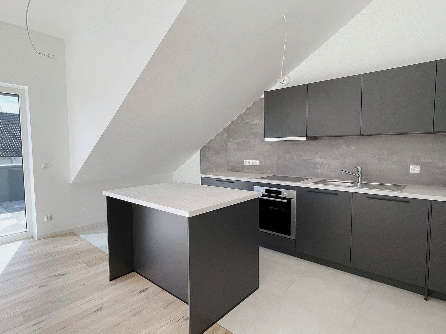 Prenájom bytu 2-izbový 92 m², Graslitzerstraße 16a, Aschaffenburg, Bavorsko Prenájom bytu 2-izbový 92 m², Graslitzerstraße 16a, Aschaffenburg, Bavorsko