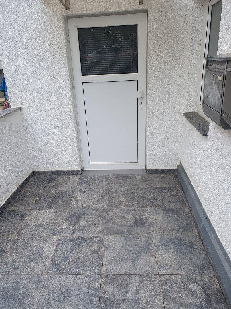 Predaj domu 138 m², pozemok 133 m², Stuttgart, Bádensko-Wurttembersko Predaj domu 138 m², pozemok 133 m², Stuttgart, Bádensko-Wurttembersko