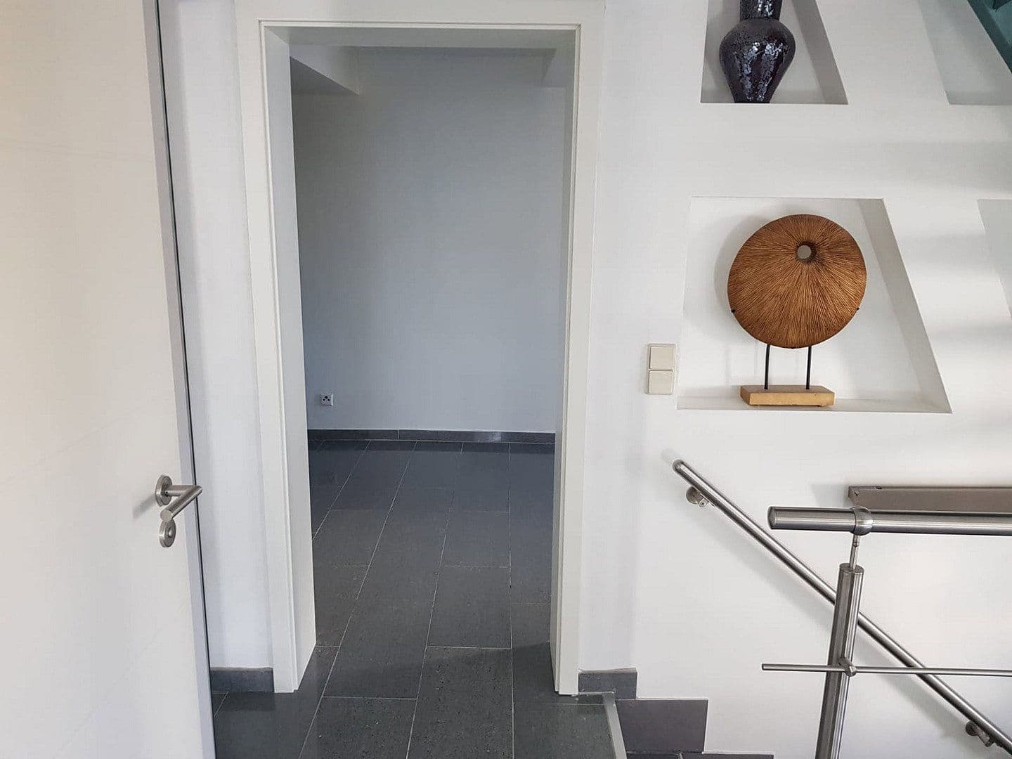 Predaj domu 138 m², pozemok 133 m², Stuttgart, Bádensko-Wurttembersko Predaj domu 138 m², pozemok 133 m², Stuttgart, Bádensko-Wurttembersko