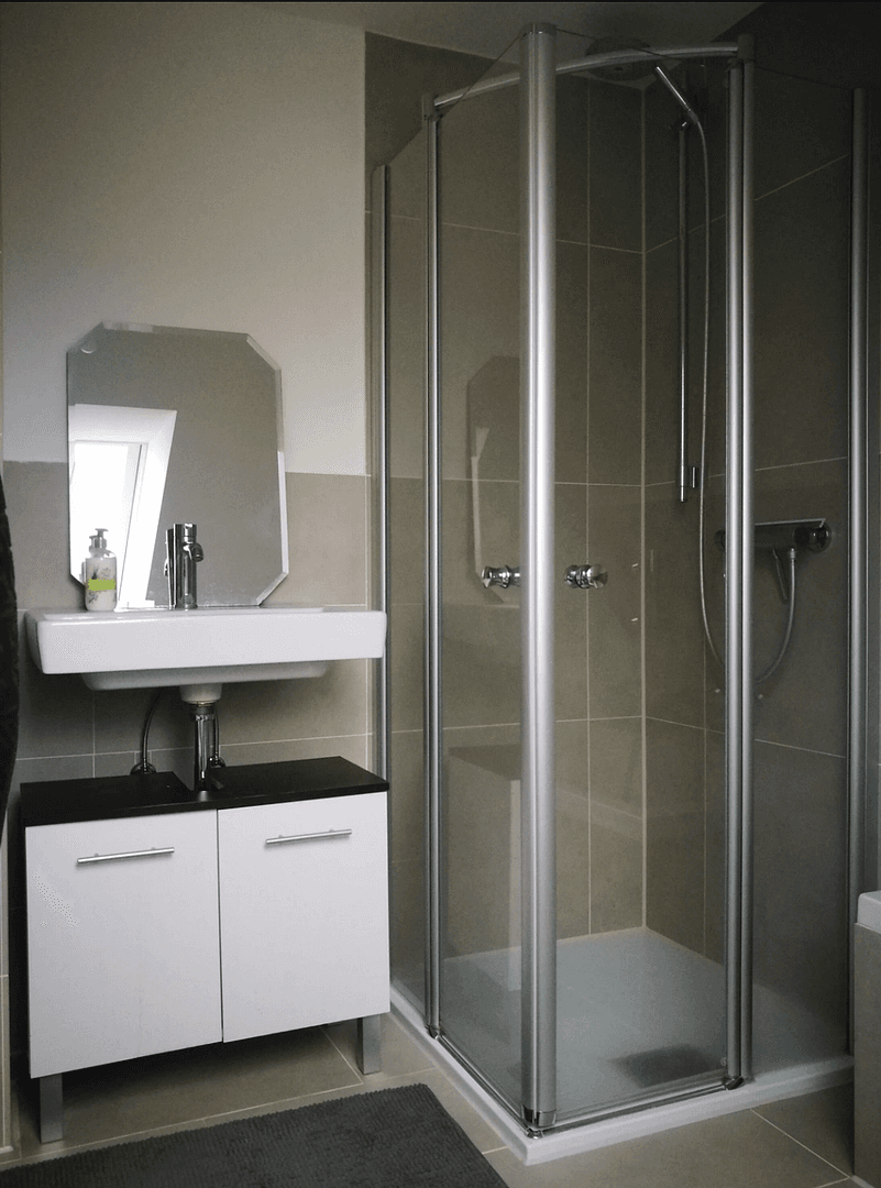 Prenájom bytu 3-izbový 78 m², Tegernheim, Bavorsko Prenájom bytu 3-izbový 78 m², Tegernheim, Bavorsko