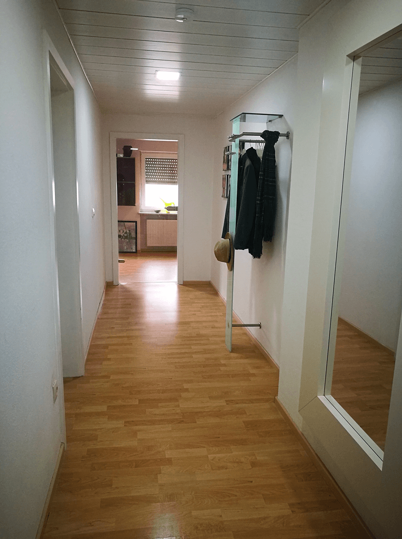 Prenájom bytu 3-izbový 78 m², Tegernheim, Bavorsko Prenájom bytu 3-izbový 78 m², Tegernheim, Bavorsko