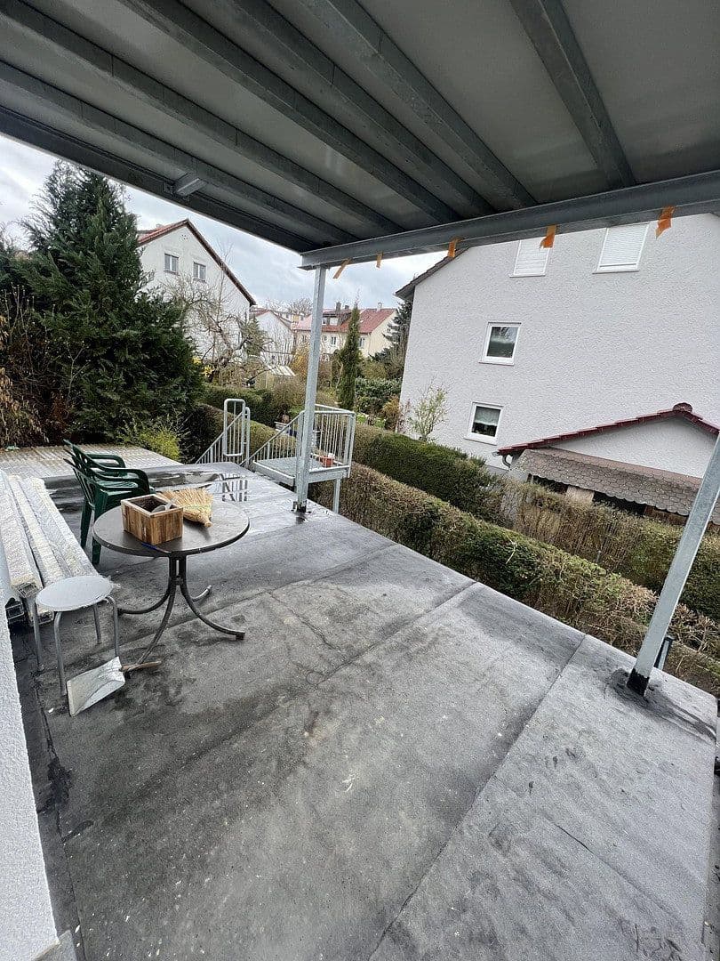 Prenájom bytu 4-izbový 98 m², Köllestraße 25, Ulm, Bádensko-Wurttembersko Prenájom bytu 4-izbový 98 m², Köllestraße 25, Ulm, Bádensko-Wurttembersko