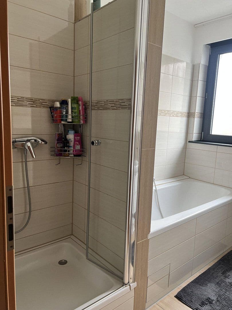 Prenájom bytu 4-izbový 98 m², Köllestraße 25, Ulm, Bádensko-Wurttembersko Prenájom bytu 4-izbový 98 m², Köllestraße 25, Ulm, Bádensko-Wurttembersko