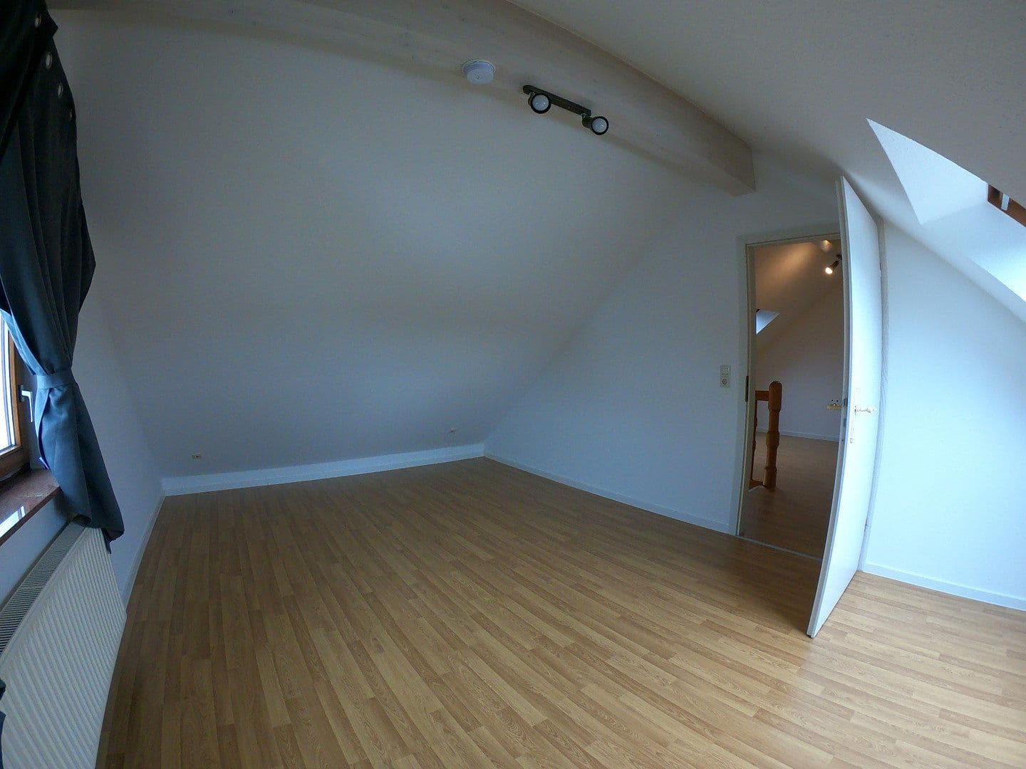 Prenájom bytu 2-izbový 97 m², Weilerstraße 4, Winterbach, Bádensko-Wurttembersko Prenájom bytu 2-izbový 97 m², Weilerstraße 4, Winterbach, Bádensko-Wurttembersko