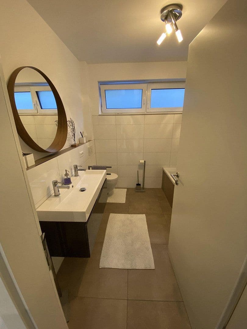 Prenájom bytu 4-izbový 90 m², Nagold, Bádensko-Wurttembersko Prenájom bytu 4-izbový 90 m², Nagold, Bádensko-Wurttembersko