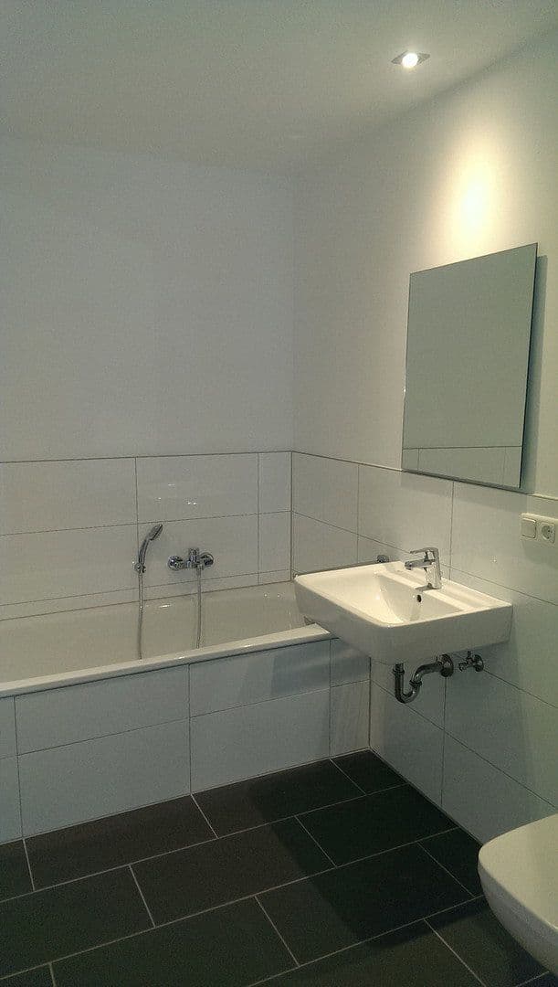 Prenájom bytu 2-izbový 89 m², Walderych 8, Geilenkirchen, Severné Porýnie - Westfálsko Prenájom bytu 2-izbový 89 m², Walderych 8, Geilenkirchen, Severné Porýnie - Westfálsko
