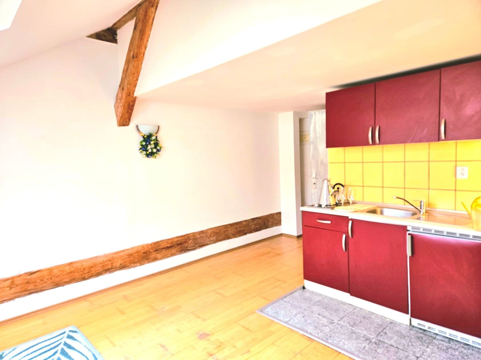Prenájom bytu 1-izbový 45 m², Vlkova, Praha, Praha Prenájom bytu 1-izbový 45 m², Vlkova, Praha, Praha
