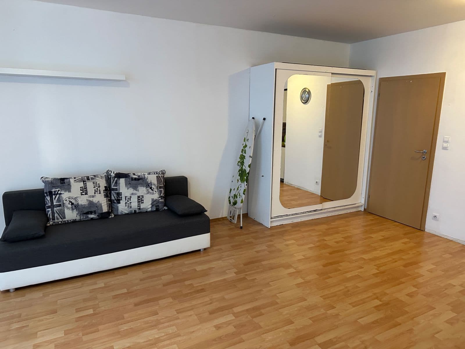 Predaj bytu 1-izbový 41 m², Kabešova, Praha, Praha Predaj bytu 1-izbový 41 m², Kabešova, Praha, Praha