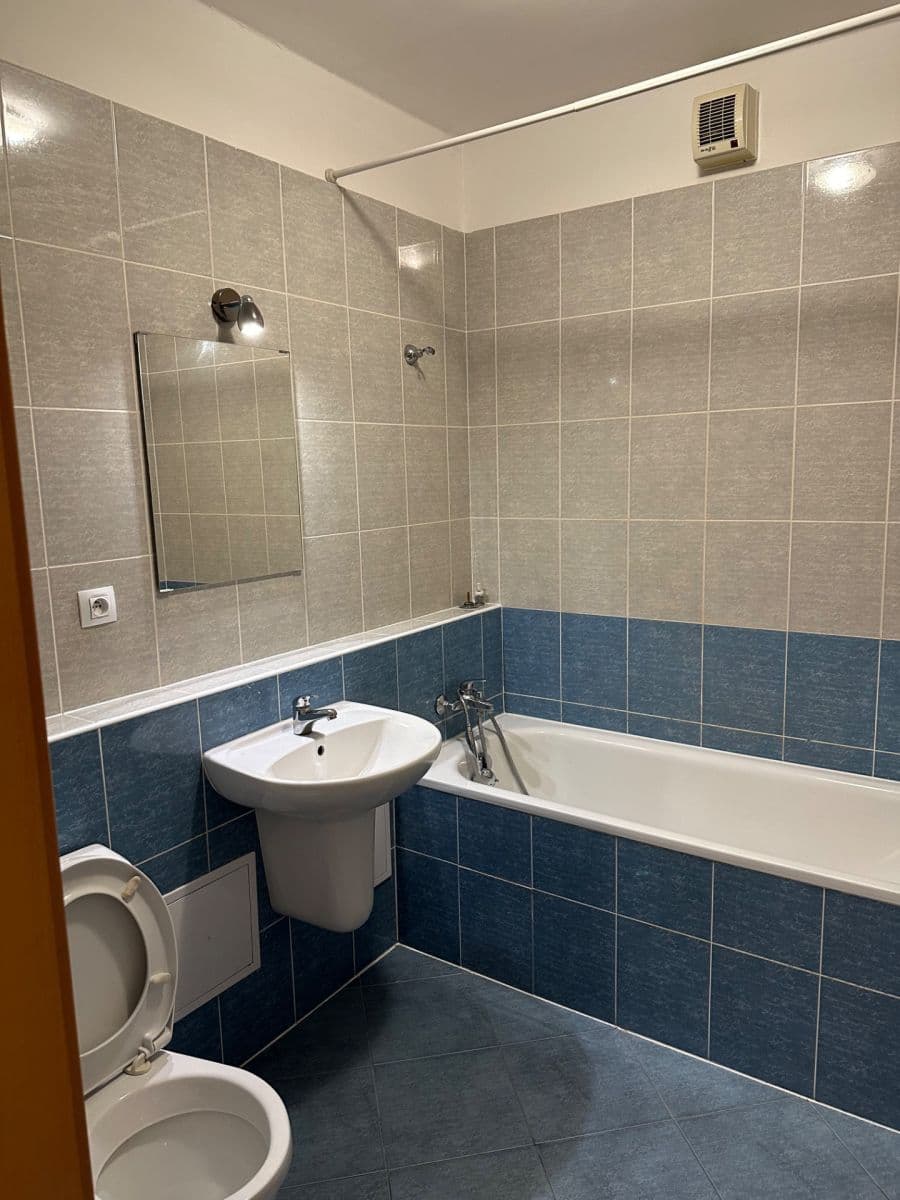Predaj bytu 1-izbový 41 m², Kabešova, Praha, Praha Predaj bytu 1-izbový 41 m², Kabešova, Praha, Praha