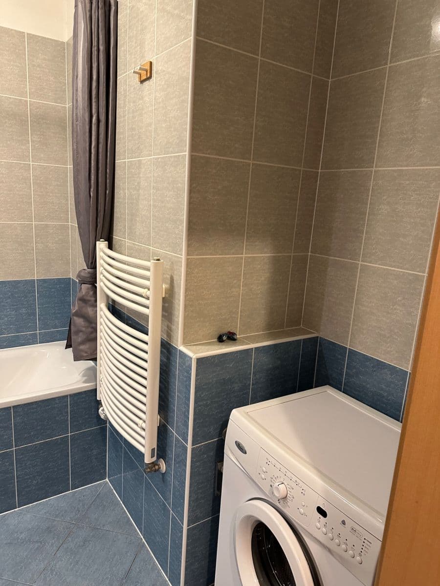 Predaj bytu 1-izbový 41 m², Kabešova, Praha, Praha Predaj bytu 1-izbový 41 m², Kabešova, Praha, Praha