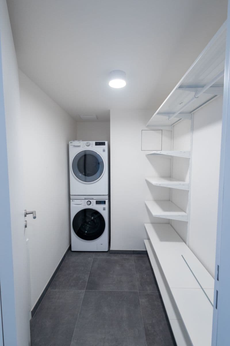 Prenájom bytu 2-izbový 63 m², Malešická, Praha, Praha Prenájom bytu 2-izbový 63 m², Malešická, Praha, Praha