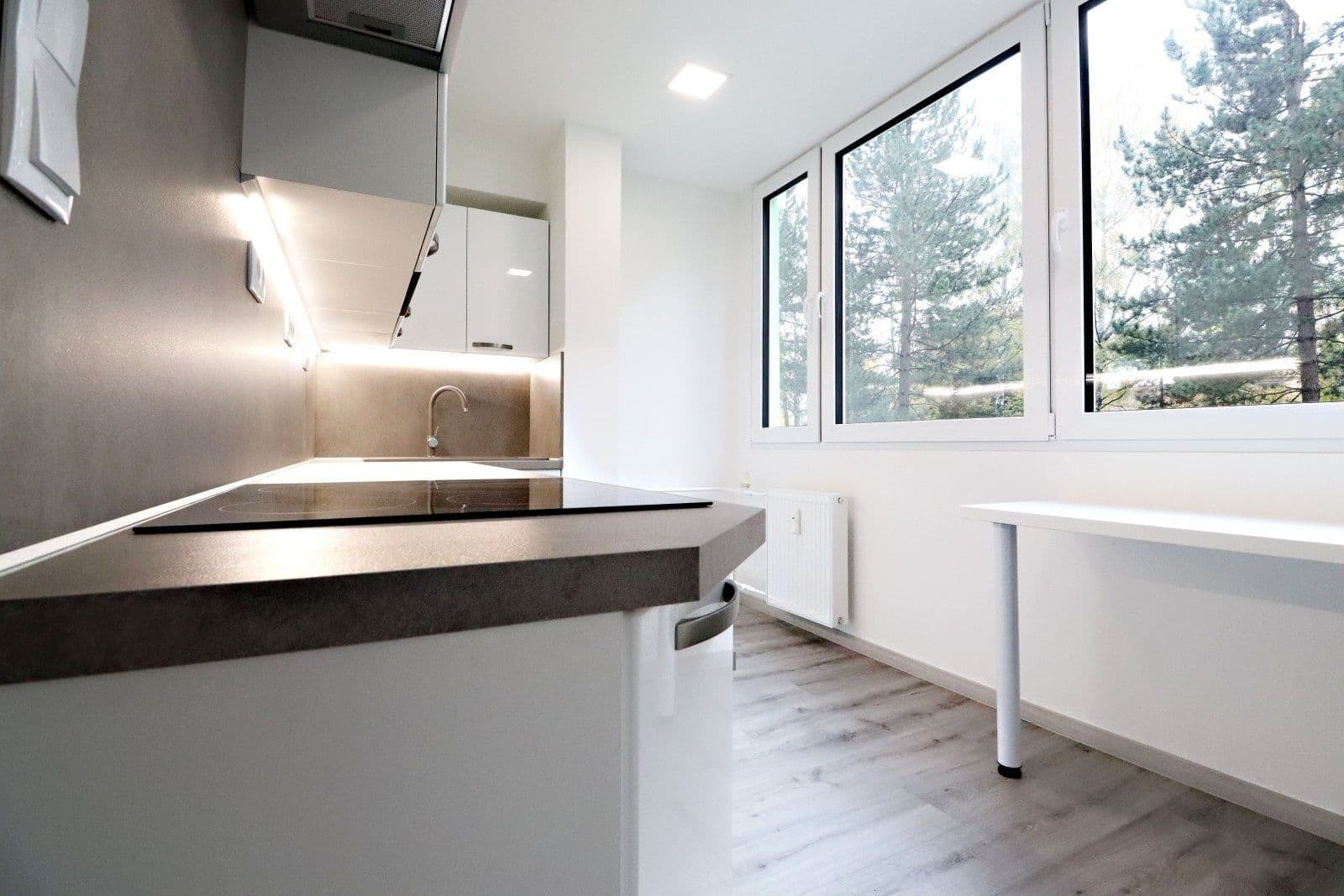 Prenájom bytu 2-izbový 64 m², Pezinská, Mladá Boleslav, Středočeský kraj Prenájom bytu 2-izbový 64 m², Pezinská, Mladá Boleslav, Středočeský kraj