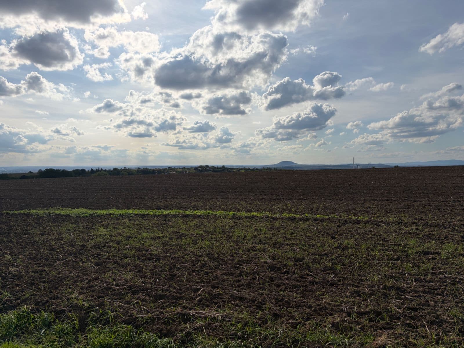 Predaj pozemku 1.050 m², Vysoká, Středočeský kraj Predaj pozemku 1.050 m², Vysoká, Středočeský kraj