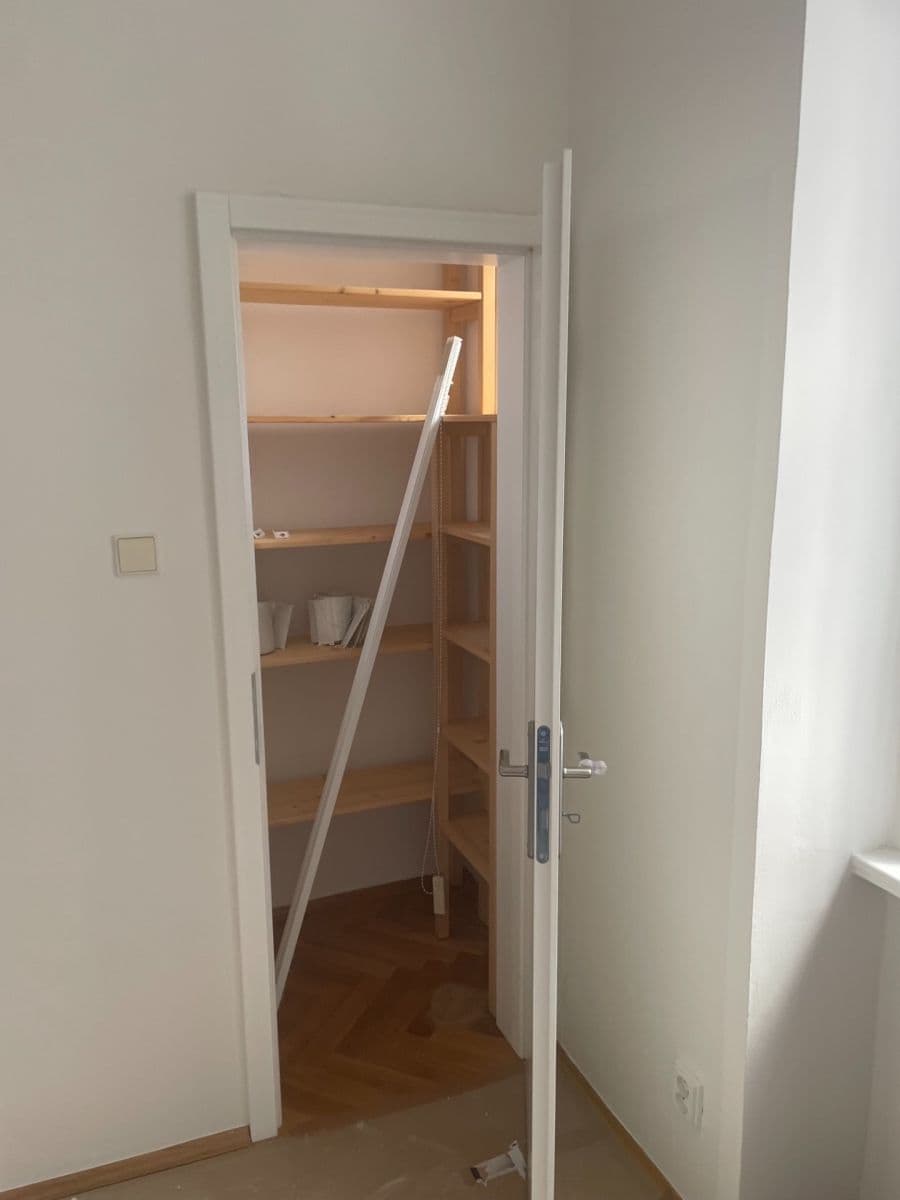 Prenájom bytu 2-izbový 50 m², U Zeměpisného ústavu, Praha, Praha Prenájom bytu 2-izbový 50 m², U Zeměpisného ústavu, Praha, Praha