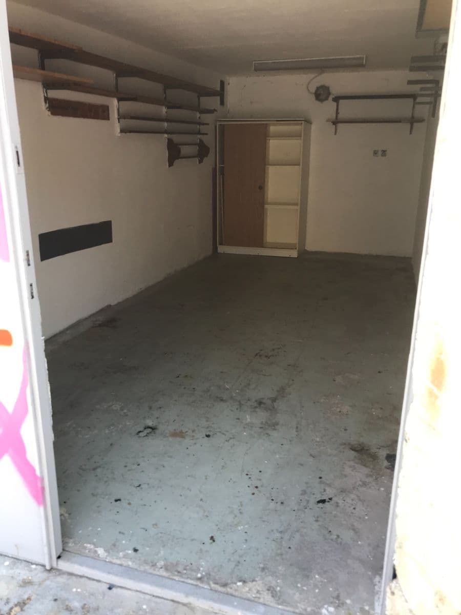 Prenájom garáže 19 m², Podle Kačerova, Praha, Praha Prenájom garáže 19 m², Podle Kačerova, Praha, Praha