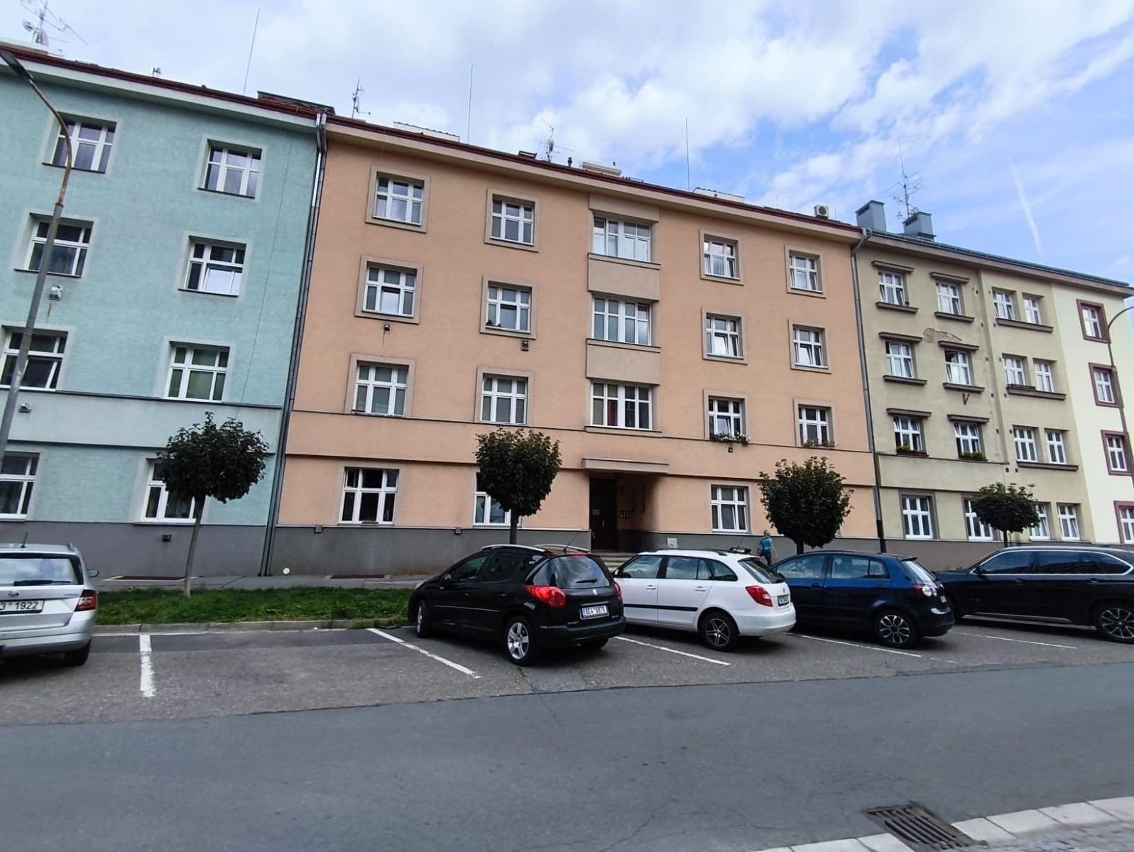 Predaj bytu 3-izbový 93 m², Horova, Hradec Králové, Královéhradecký kraj Predaj bytu 3-izbový 93 m², Horova, Hradec Králové, Královéhradecký kraj