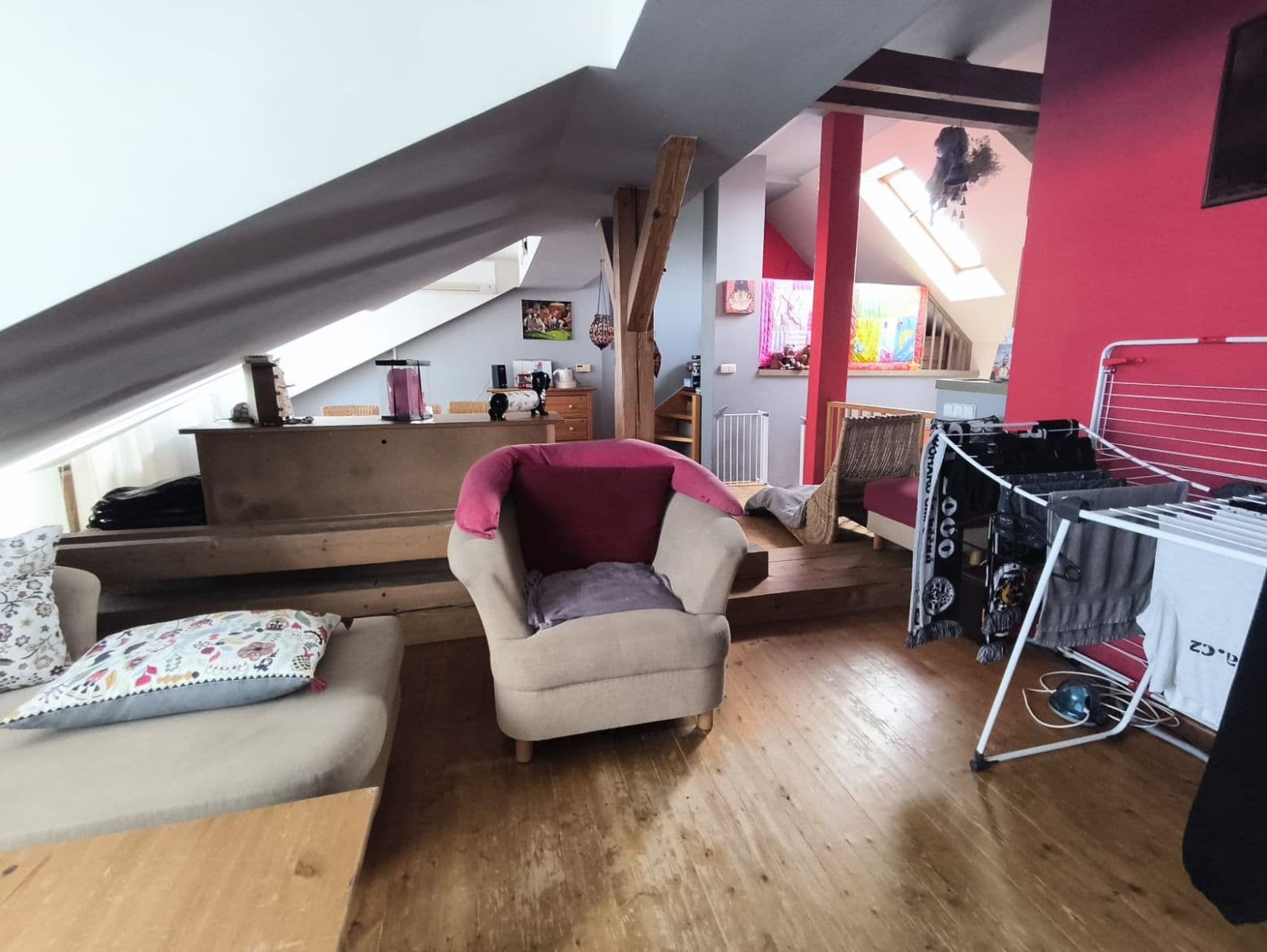 Predaj bytu 3-izbový 93 m², Horova, Hradec Králové, Královéhradecký kraj Predaj bytu 3-izbový 93 m², Horova, Hradec Králové, Královéhradecký kraj