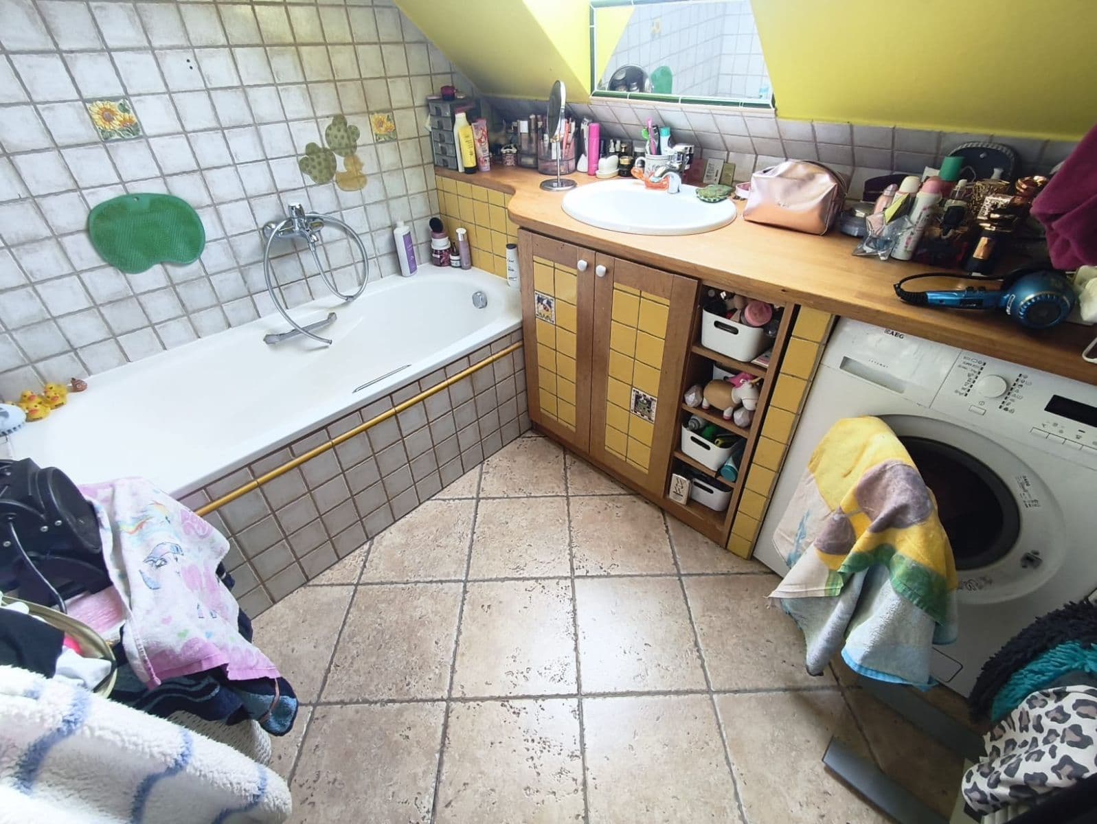 Predaj bytu 3-izbový 93 m², Horova, Hradec Králové, Královéhradecký kraj Predaj bytu 3-izbový 93 m², Horova, Hradec Králové, Královéhradecký kraj