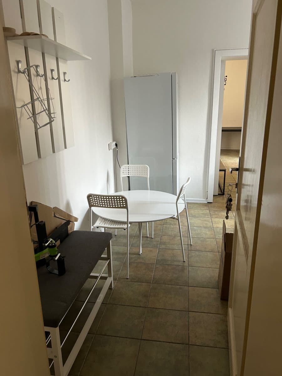 Prenájom nebytového priestoru 80 m², Pražská, Mělník, Středočeský kraj Prenájom nebytového priestoru 80 m², Pražská, Mělník, Středočeský kraj