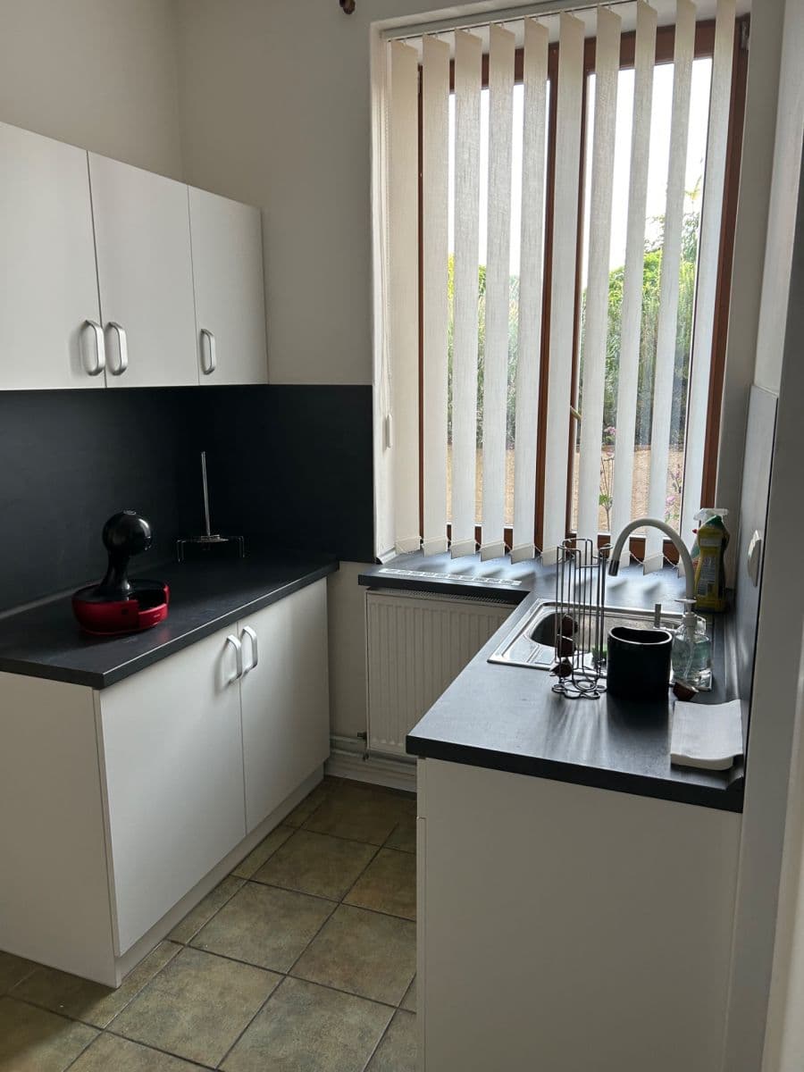Prenájom nebytového priestoru 80 m², Pražská, Mělník, Středočeský kraj Prenájom nebytového priestoru 80 m², Pražská, Mělník, Středočeský kraj