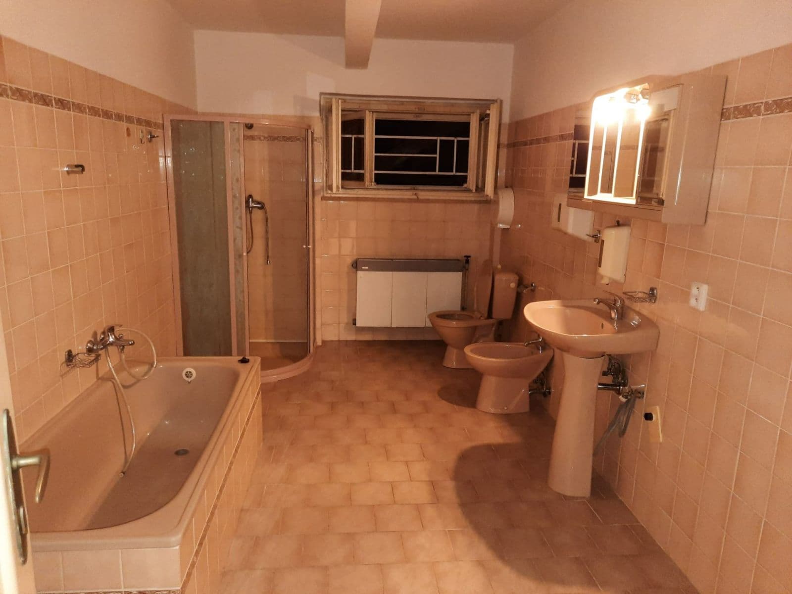 Prenájom bytu 2-izbový 80 m², Na výspě, Praha, Praha Prenájom bytu 2-izbový 80 m², Na výspě, Praha, Praha