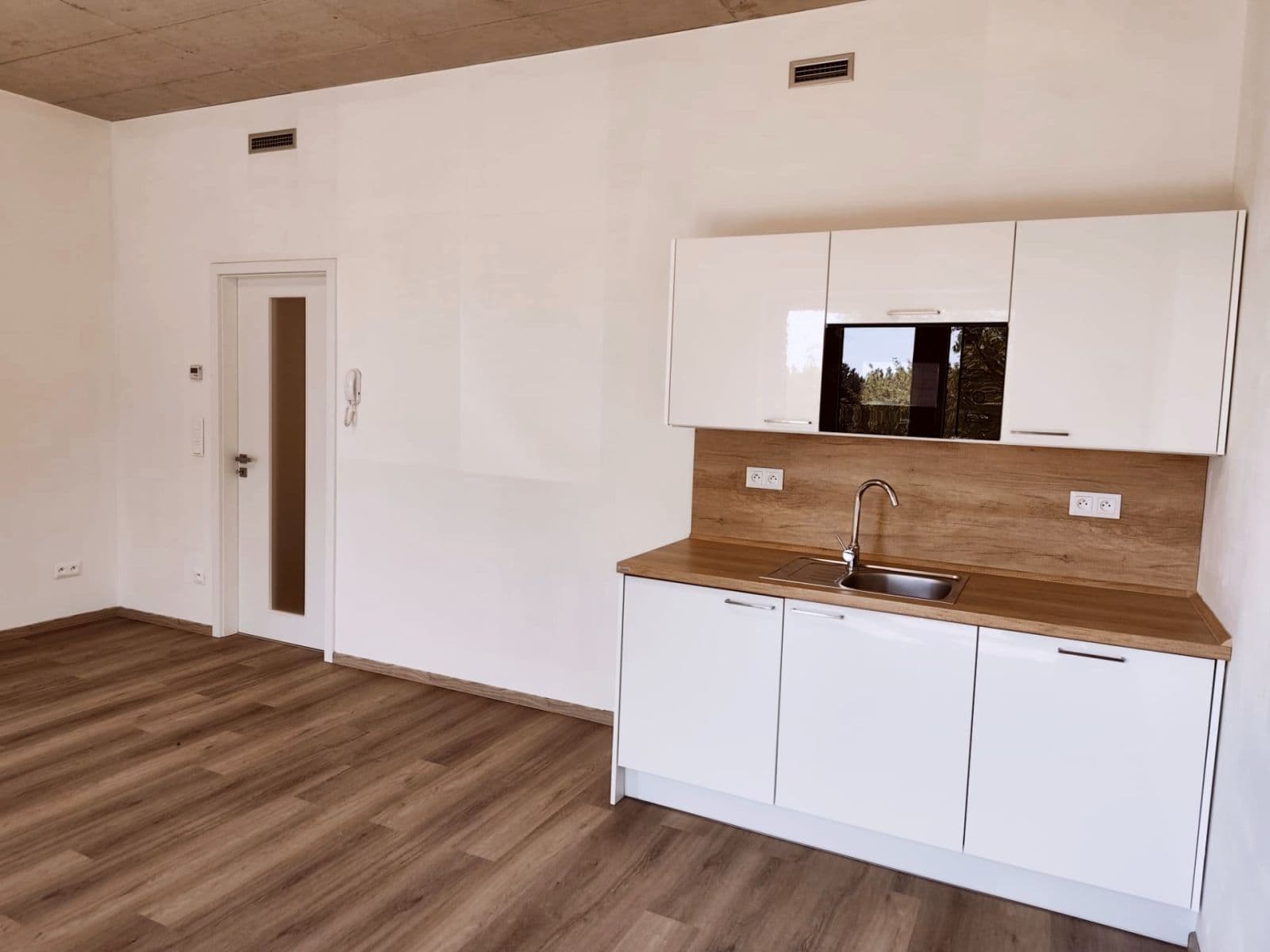 Predaj bytu 1-izbový 36 m², Bohunická, Brno, Jihomoravský kraj Predaj bytu 1-izbový 36 m², Bohunická, Brno, Jihomoravský kraj