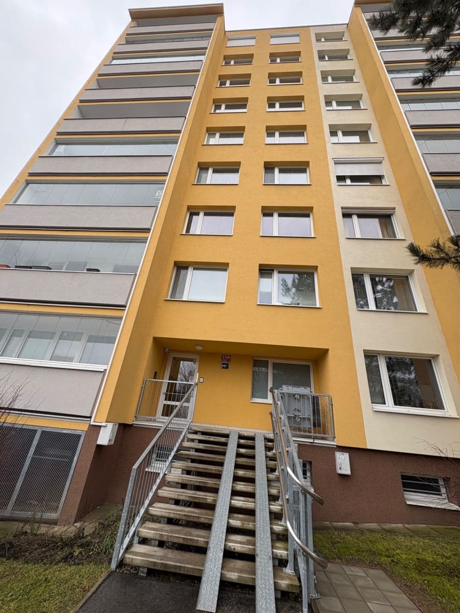Predaj bytu 1-izbový 35 m², Suchý vršek, Praha, Praha Predaj bytu 1-izbový 35 m², Suchý vršek, Praha, Praha
