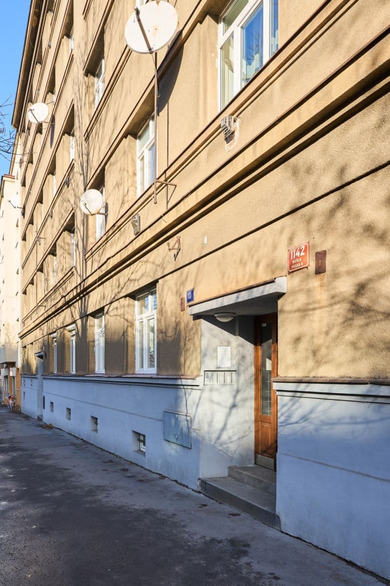Prenájom bytu 2-izbový 44 m², 5. května, Praha, Praha Prenájom bytu 2-izbový 44 m², 5. května, Praha, Praha