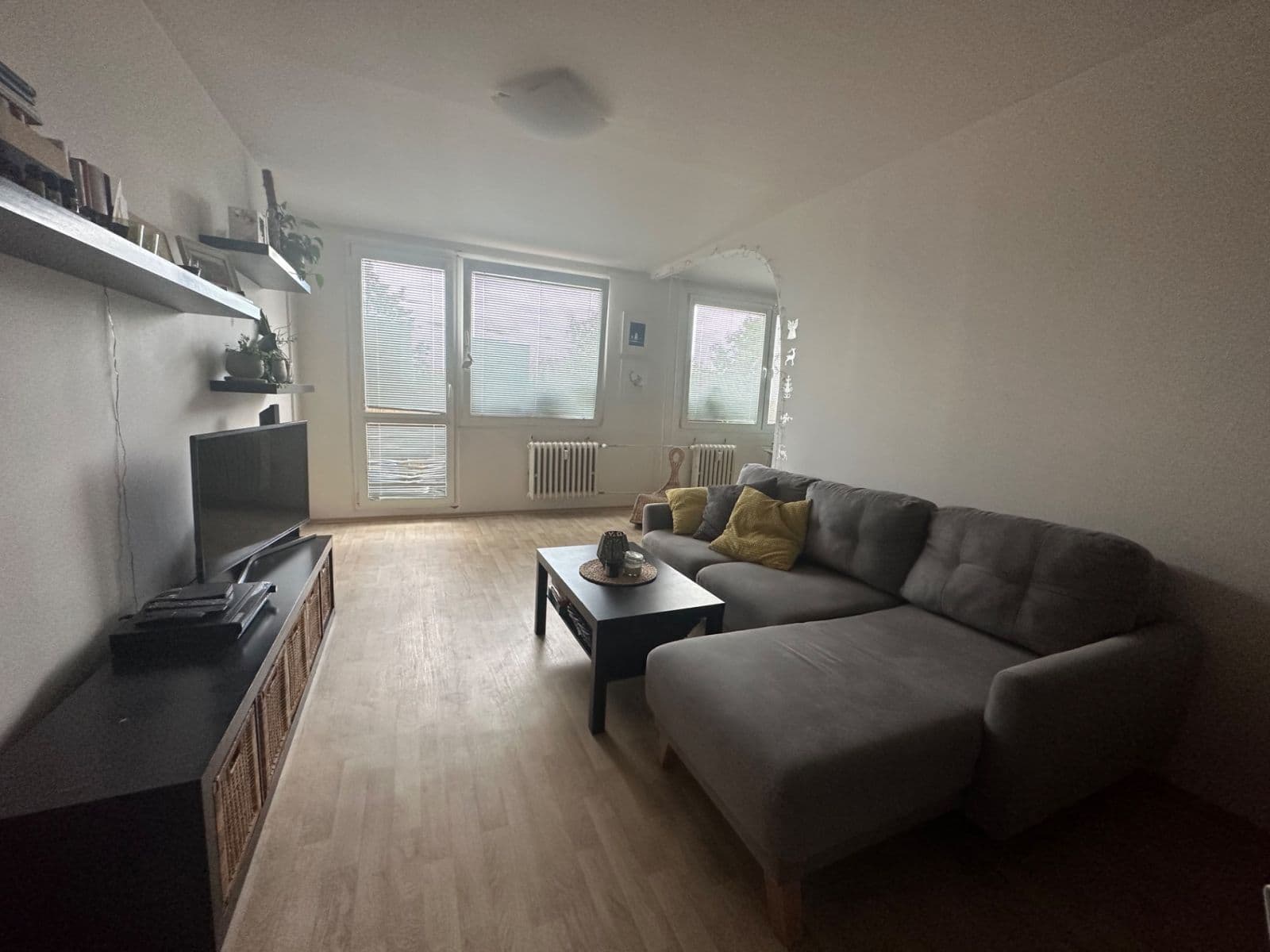 Prenájom bytu 3-izbový 70 m², Šluknovská, Praha, Praha Prenájom bytu 3-izbový 70 m², Šluknovská, Praha, Praha