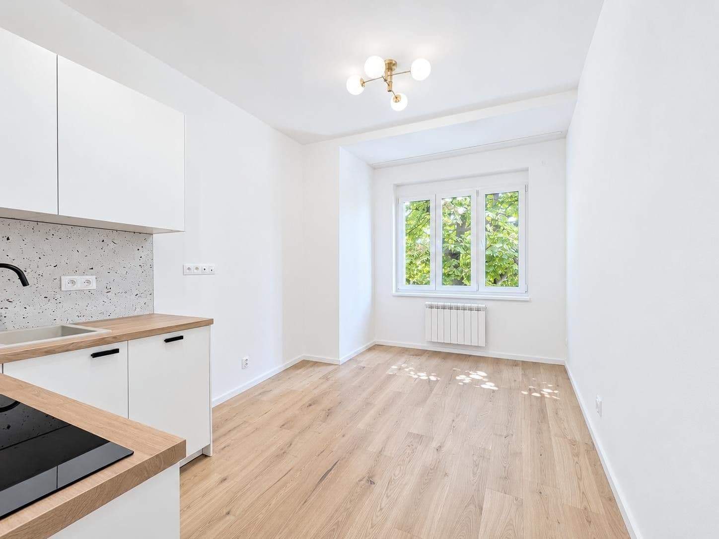 Prenájom bytu 1-izbový 23 m², Petrohradská, Praha, Praha Prenájom bytu 1-izbový 23 m², Petrohradská, Praha, Praha
