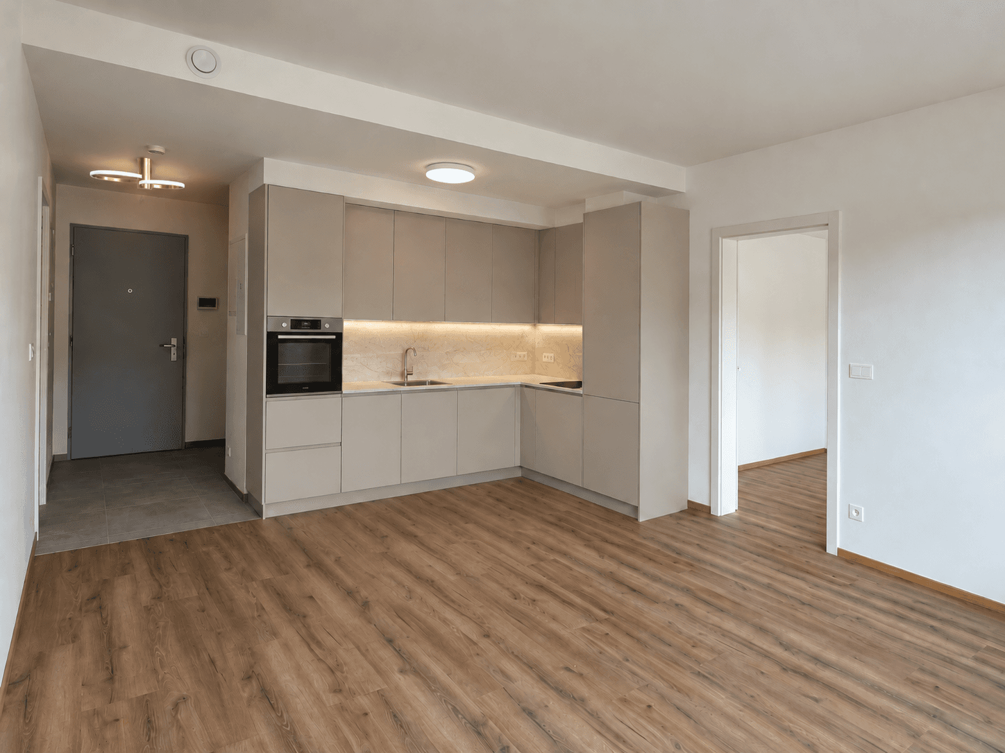 Prenájom bytu 2-izbový 46 m², Zenklova, Praha, Praha Prenájom bytu 2-izbový 46 m², Zenklova, Praha, Praha